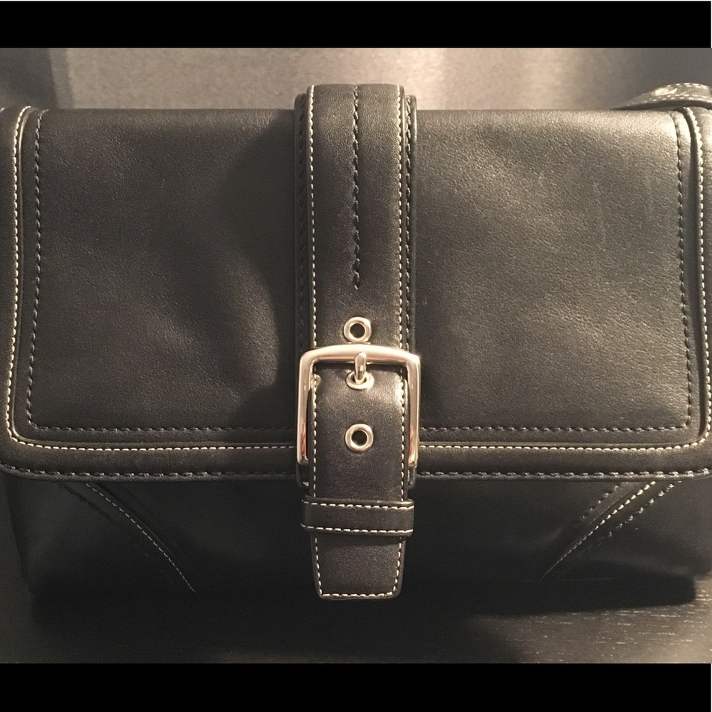 “Sold” Vintage Coach Hampton Shoulder Bag - Picture 4 of 8
